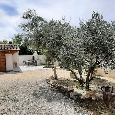 Chalet Au Pied Du Mont Ventoux Mormoiron エクステリア 写真